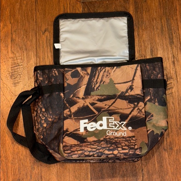 FedEx Ground Camo Brown and Black Insulated Bag - Picture 1 of 12
